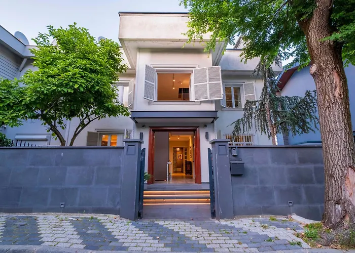 Homie Suites - A Majestic 4 Bedroom Villa Boasting A Private Garden And Terrace In Levent #83