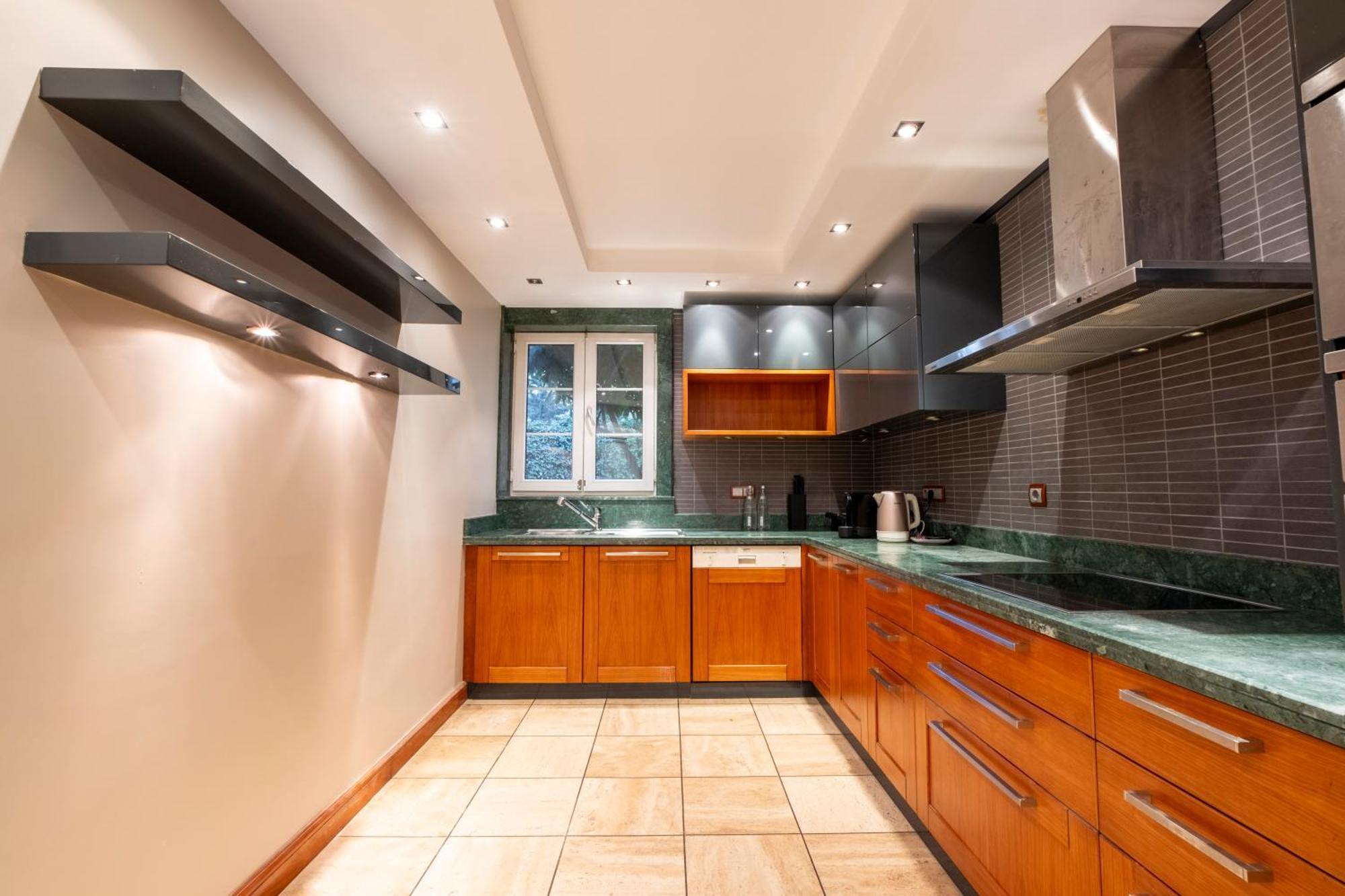 Daire Homie - A Majestic 4 Bedroom Boasting A Private Garden And Terrace In Levent #83