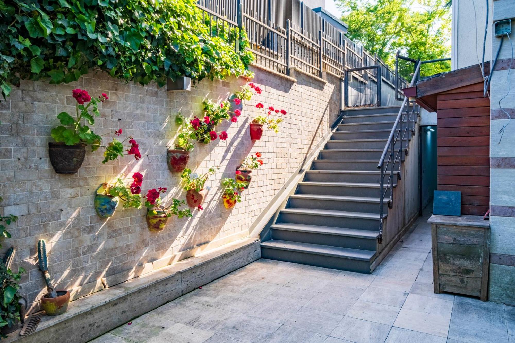 Daire Homie - A Majestic 4 Bedroom Boasting A Private Garden And Terrace In Levent #83 *